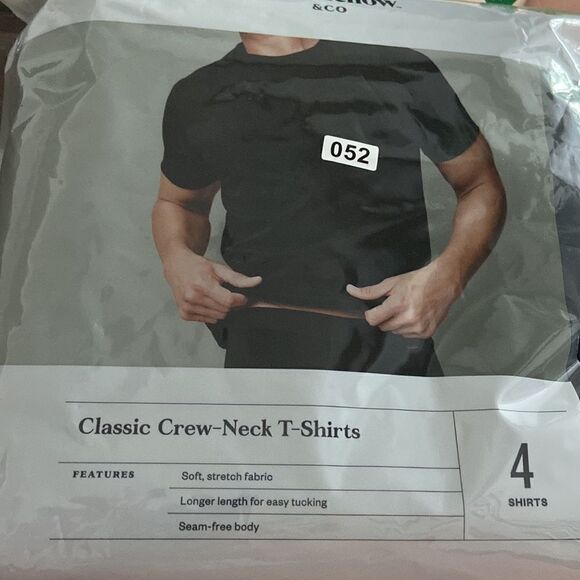 Men's Short Sleeve 4pk Crew-Neck T-Shirt - Goodfellow & Co™ NWT Sz M Black - Picture 4 of 7
